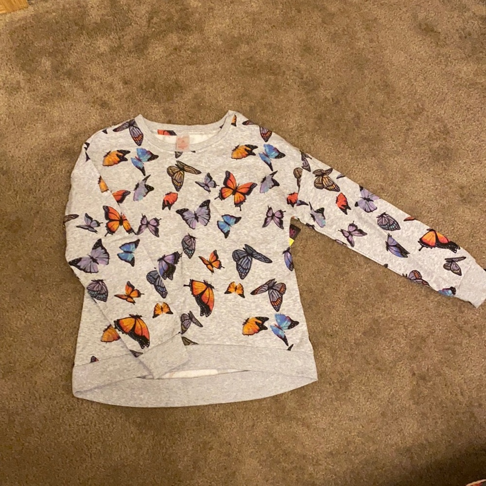 NWT No Boundaries long sleeve sweater